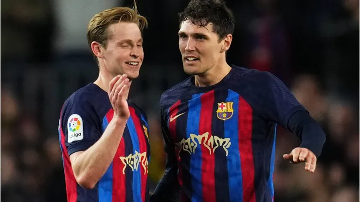 Hansi Flick dá aval e jogador do Barcelona pode assinar com o Manchester United. (Foto: Imago)