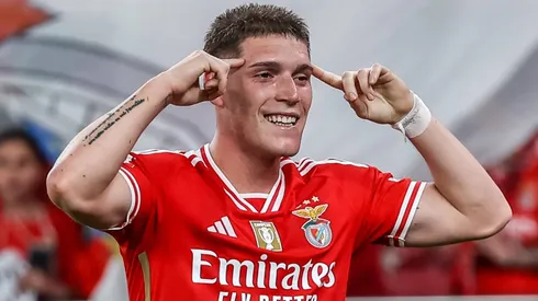 Rival do Corinthians pode pagar R$ 55 milhões para tirar Rollheiser do Benfica. Foto: IMAGO / Sports Press Photo