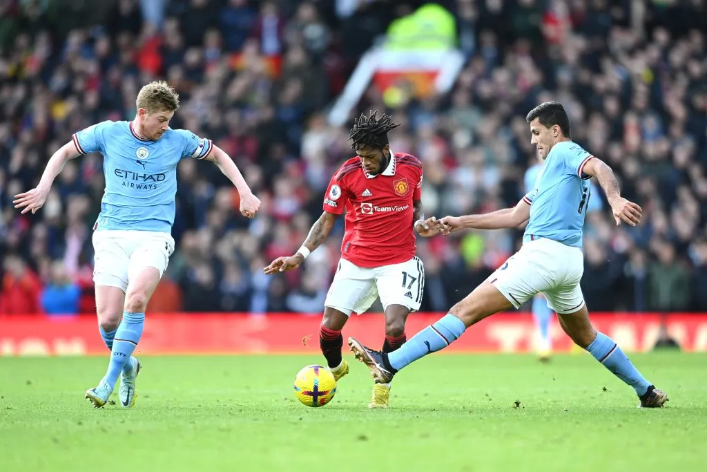 Rodri e De Bruyne com a camisa do City. (Photo by Michael Regan/Getty Images)