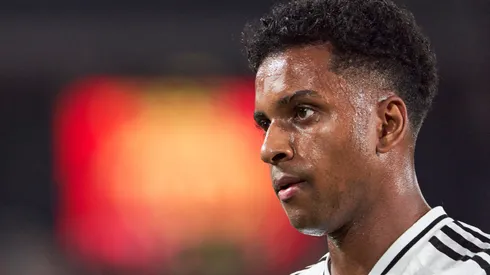 Situação polêmica envolvendo Rodrygo viralizou na web (Foto: Rafa Babot/Getty Images)