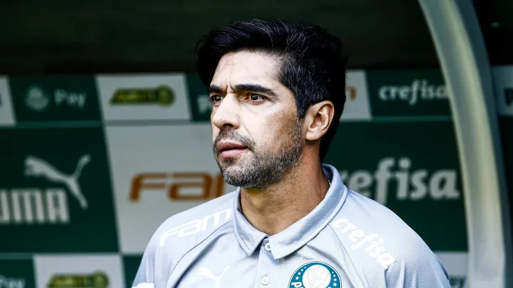 Abel Ferreira contará com elenco quase todo do Palmeiras para jogo desta quarta-feira (21). Foto: Marco Miatelo/AGIF