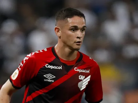 Khellven é procurado por clube do Brasileirão para assinar imediatamente