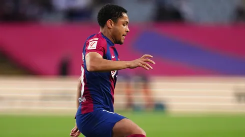 Vitor Roque em partida pelo Barcelona
