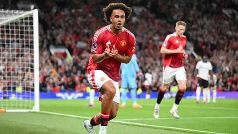 Zirkzee mal chegou e já foi decisivo para o Manchester United na Premier League (Foto: Michael Regan/Getty Images)