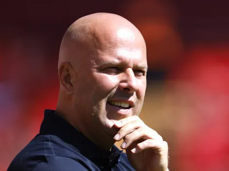 Liverpool confirma não ter pressa para contratar meio-campista