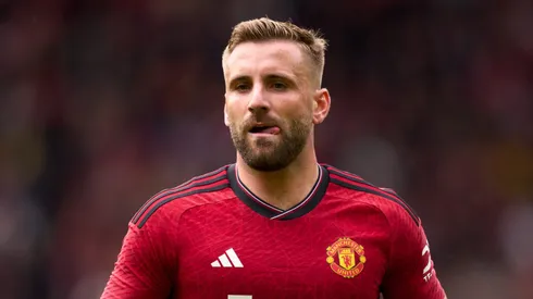 Ten Hag espera retorno rápido de Shaw à equipe. (Foto: Alex Caparros/Getty Images)