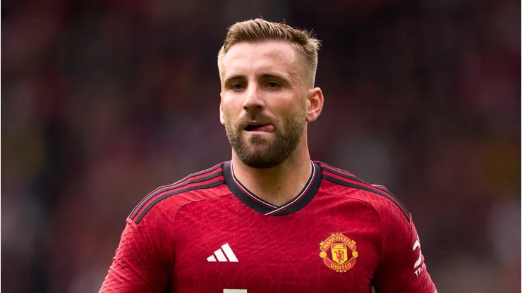 Ten Hag espera retorno rápido de Shaw à equipe. (Foto: Alex Caparros/Getty Images)