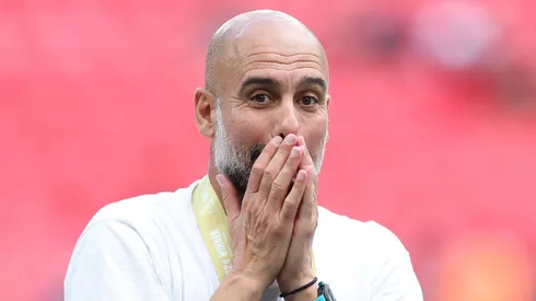 Ex-astro do Manchester City expõe polêmica com Guardiola ao deixar o clube.