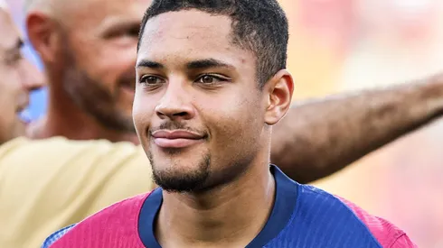 Vitor Roque, do Barcelona, pode substituir craque brasileiro em time da Champions League. (Foto: Imago)