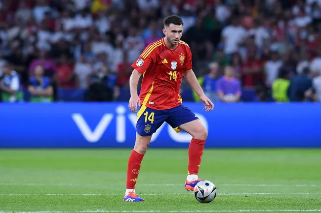 Aymeric Laporte em ação pela Seleção Espanhola na Eurocopa. Foto: Imago