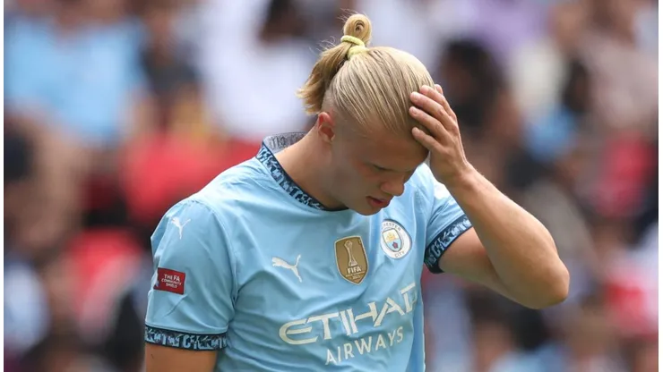 Haaland não tem futuro definido no Manchester City e vê clube oferecer contrato para outro craque.