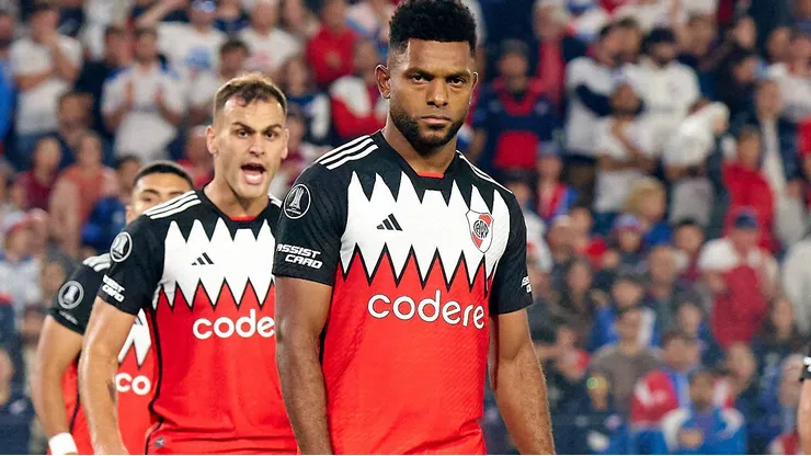 Palmeiras quer atravessar o Corinthians e anunciar jogador do River Plate. (Foto: Imago)