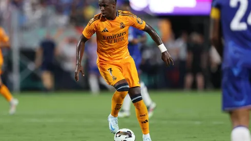 Vinicius Junior em ação durante o amistoso entre Real Madrid e Chelsea, no dia 6 de agosto de 2024. (Sipa US / Alamy Stock Photo)