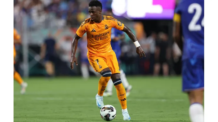Vinicius Junior em ação durante o amistoso entre Real Madrid e Chelsea, no dia 6 de agosto de 2024. (Sipa US / Alamy Stock Photo)