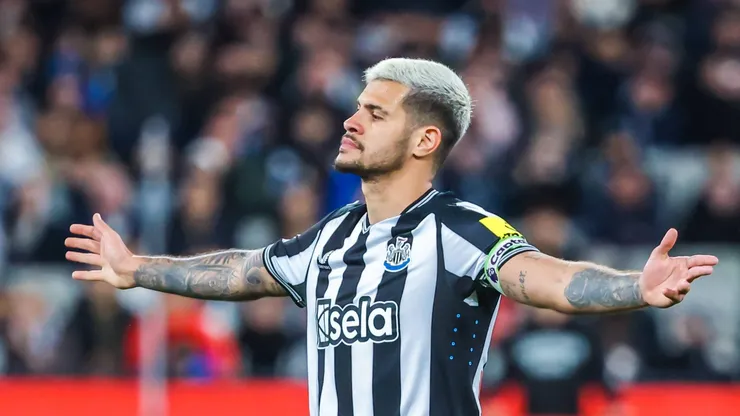 Bruno Guimarães segue alvo de outros clubes na Premier League