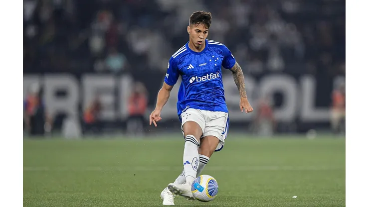 Kaio Jorge durante o confronto entre Botafogo e Cruzeiro, no Brasileirão. (Sipa US / Alamy Stock Photo)