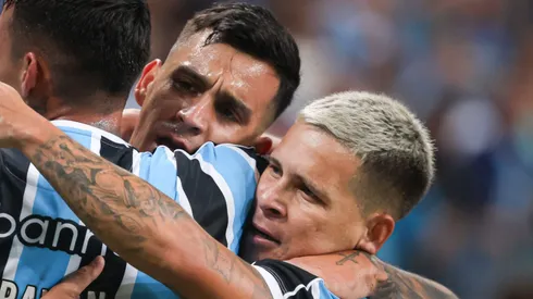 Craque do Grêmio pode antecipar saída do Tricolor para jogar no River Plate. Foto: Maxi Franzoi/AGIF