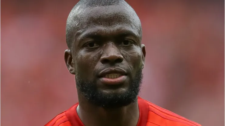Gigante da Libertadores pode tirar Enner Valencia do Internacional de forma imediata (Photo by Pedro H. Tesch/Getty Images)