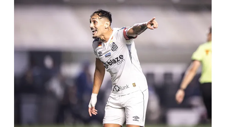 Diego Pituca em jogo do Santos. Volante está na mira do Atlético-MG. Foto: Sipa US / Alamy Stock Photo