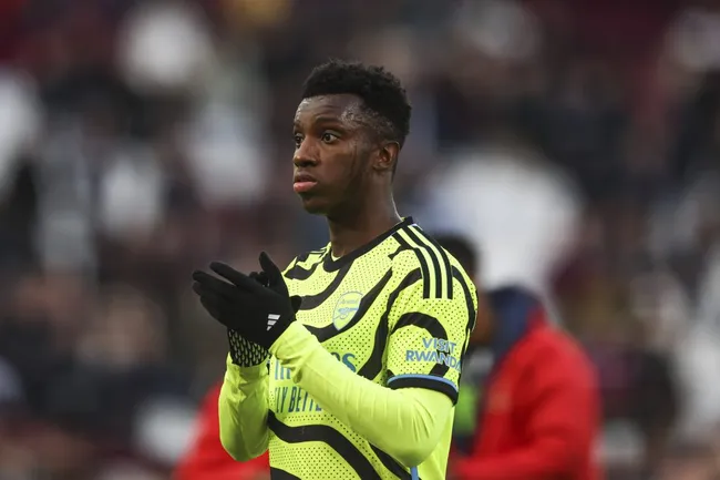 Nketiah com a camisa do Arsenal. Foto: IMAGO / Nur Photo
