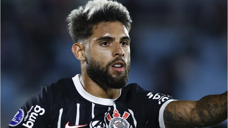Corinthians quer artilheiro de 48 gols em 62 jogos para colocar Yuri Alberto no banco (Photo by Ernesto Ryan/Getty Images)