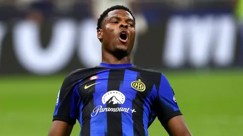 Dumfries, lateral da Inter de Milão. Foto: Marco Luzzani