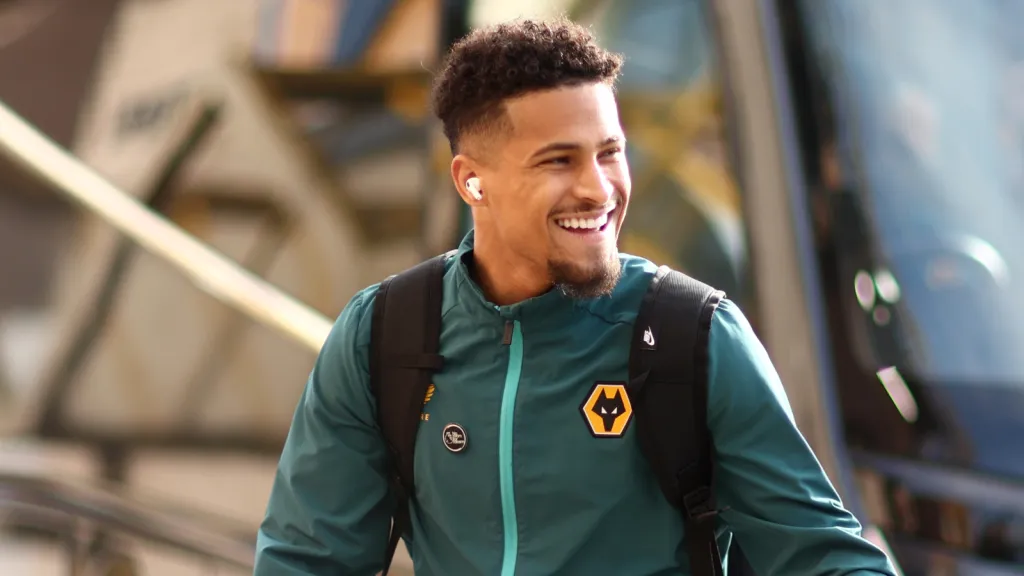 Flamengo torce por venda de João Gomes