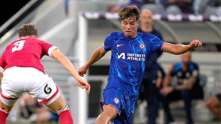 Marc Guiu em amistoso pelo Chelsea