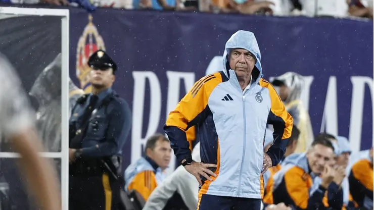 Ancelotti durante o primeiro El Clásico da temporada