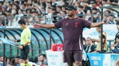 Técnico Kompany em amistoso pelo Bayern de Munique