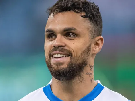 Michael, ex-Flamengo, pede R$ 3 milhões por mês ao Corinthians