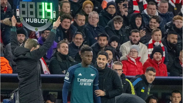 Mikel Arteta já tem um nome para substituir Eddie Nketiah no ataque do Arsenal. Foto: Matthias Kochx