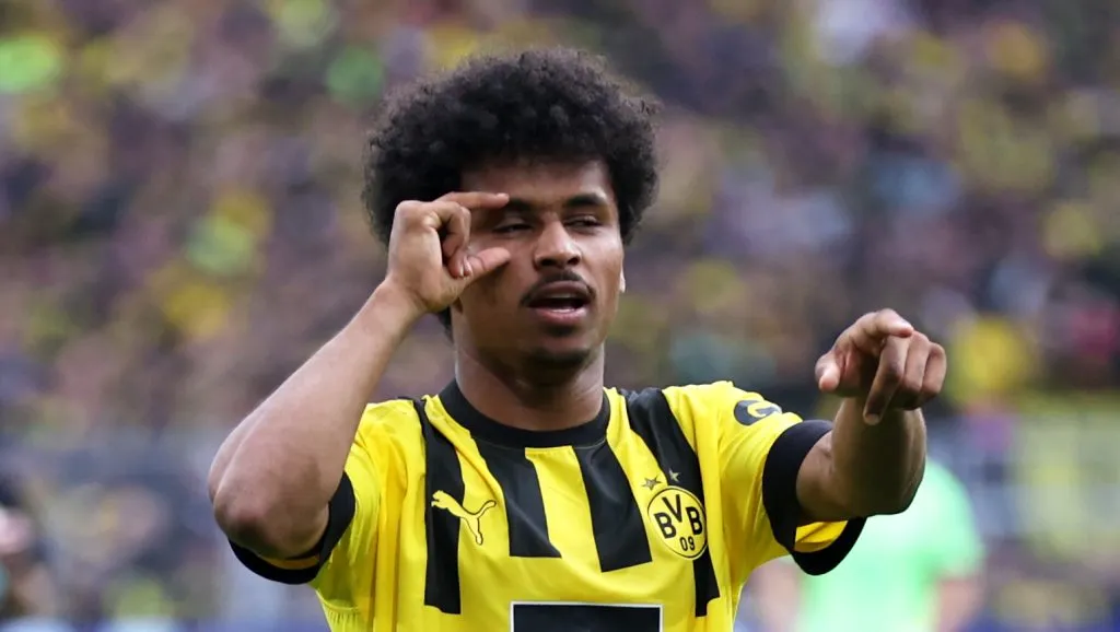 Adeyemi deve ficar no Borussia Dortmund. Foto: Lars Baron/Getty Images