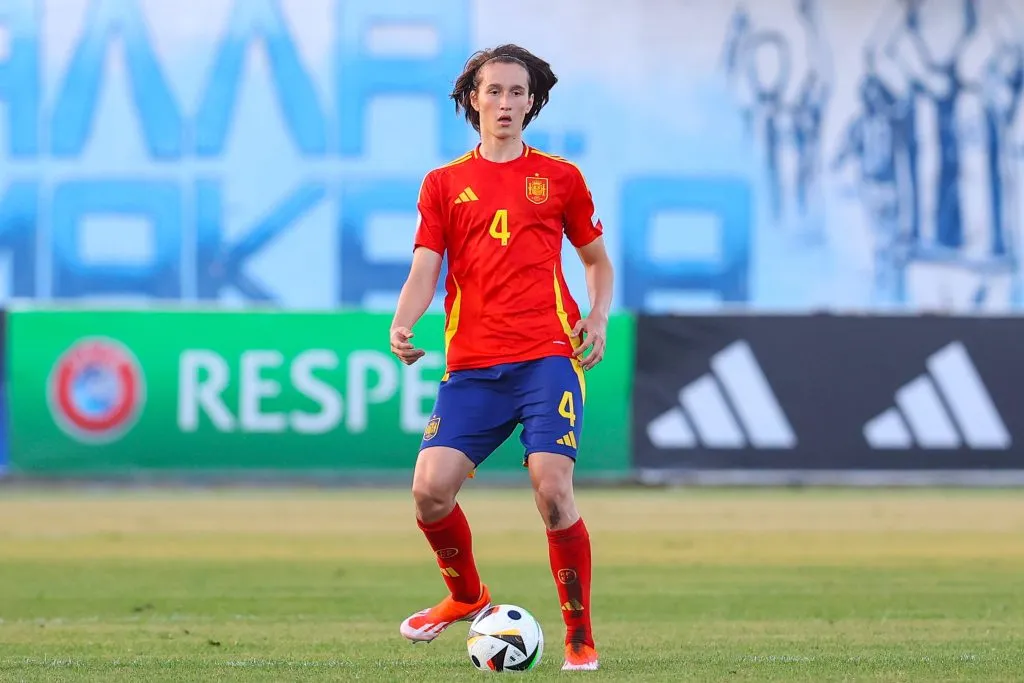 Joan Martinez com a camisa da Espanha na Eurocopa sub-17. Copyright: xCharaxSavvidoux/xSPPx spp-en-ChSaSp-CHA_2021