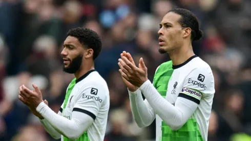 Liverpool está negociando para vender um dos grandes zagueiros do elenco, mas primeira proposta é recusada.