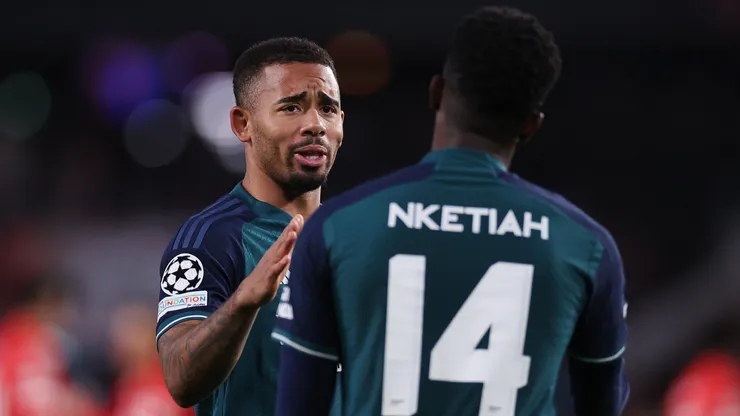 Atacante deve atuar no futebol francês (Foto: Dean Mouhtaropoulos/Getty Images)