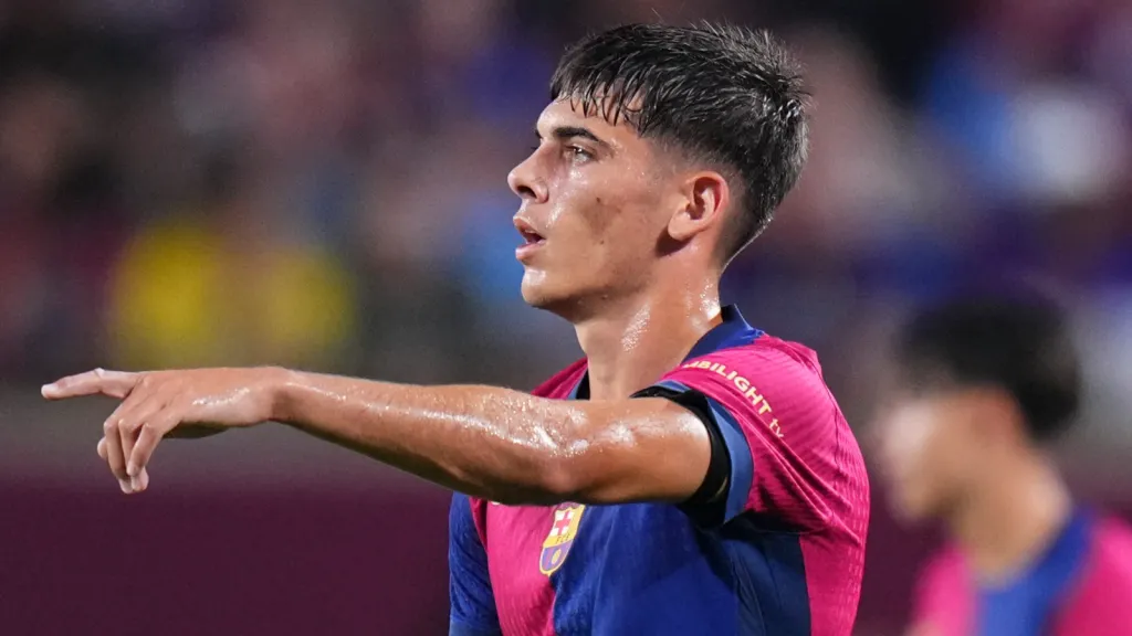 Álex Valle em campo pelo Barcelona (Foto: Rich Storry/Getty Images)