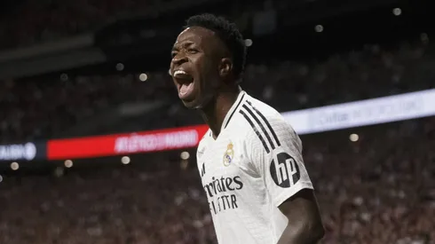 No clássico contra o Atlético de Madrid, Vinícius Jr. protagonizou a jogada que resultou no gol de Éder Militão, contribuindo para o empate de 1 a 1 no primeiro derby madrilenho da temporada.(Foto :IMAGO / NurPhoto)