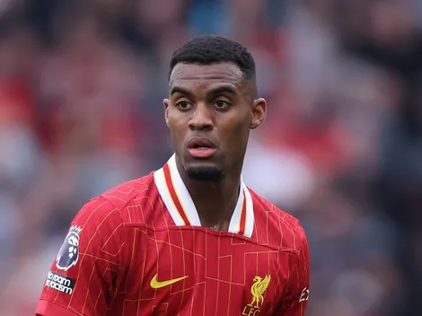 Diretoria acerta em contrato e Ryan rasga elogios