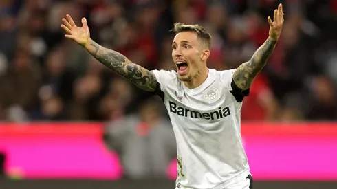 Grimaldo durante a partida entre Bayern de Munique e Bayer Leverkusen, no dia 28 de setembro de 2024, pela Bundesliga. (diebilderwelt / Alamy Stock Photo)