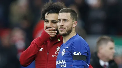 Mohamed Salah ao lado de Eden Hazard