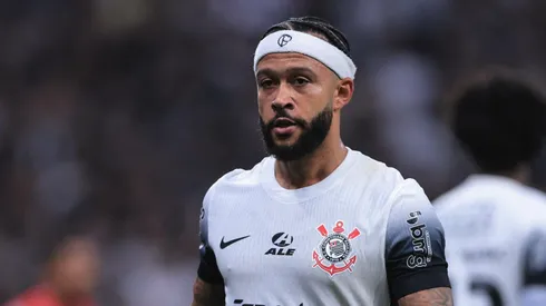 Torcida do Corinthians teme pela saída de Depay e motivo é revelado.