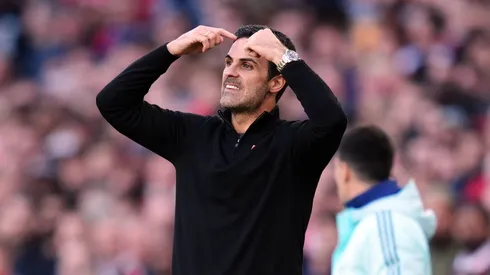 Arsenal de Mikel Arteta pode ter o desfalque de Riccardo Calafiori.