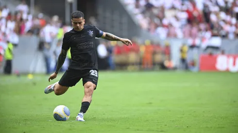 Fagner, lateral-direito do Corinthians. (Foto: Ton Molina/Imago/Fotoarena)