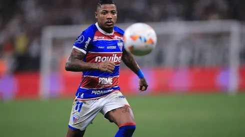 Marinho observa a bola durante o duelo entre Corinthians e Fortaleza pela Copa Sul-Americana, no dia 25 de setembro de 2024. (Sipa US / Alamy Stock Photo)