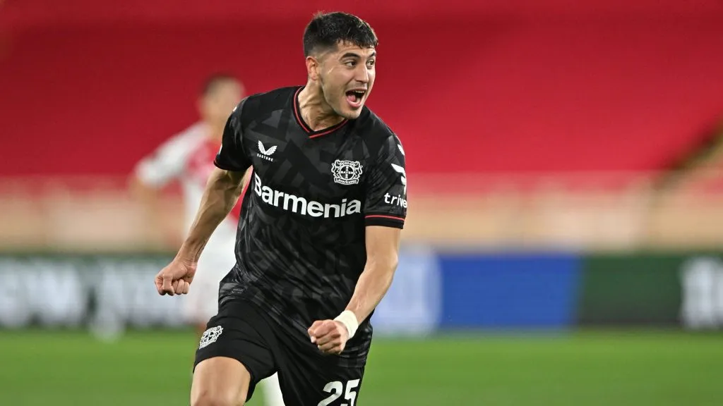 Exequiel Palacios em jogo do Bayer Leverkusen. Foto: Chris Ricco/Getty Images