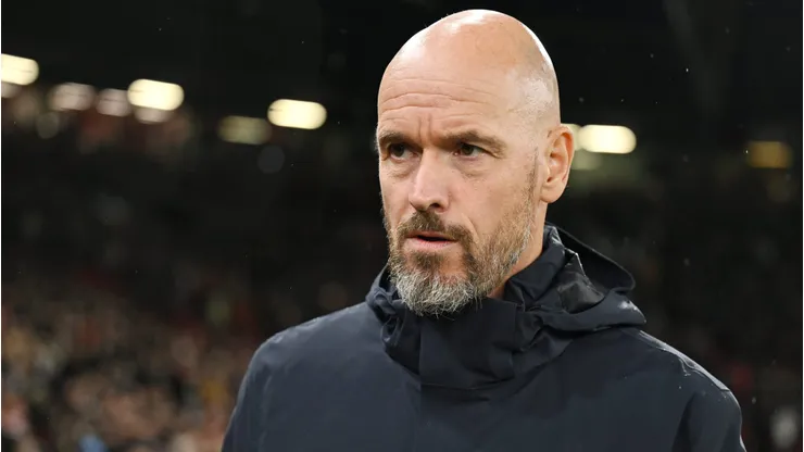 Manchester United prepara demissão de Ten Hag e imprensa aponta possível substituto.