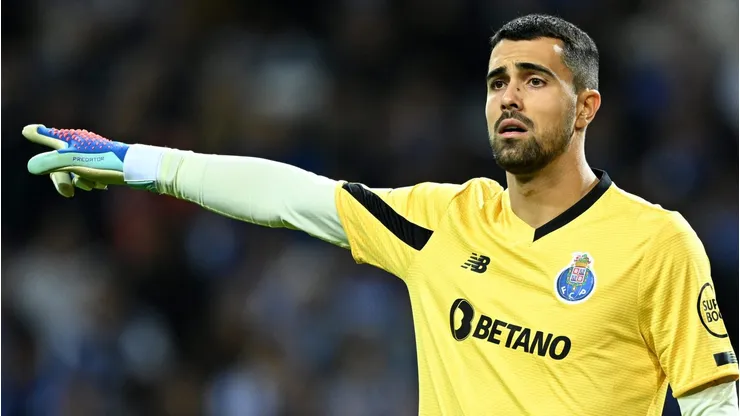 Com a saída de Ederson se aproximando, o Manchester City acelera as negociações por Diogo Costa, goleiro do Porto. (Photo by Octavio Passos/Getty Images)