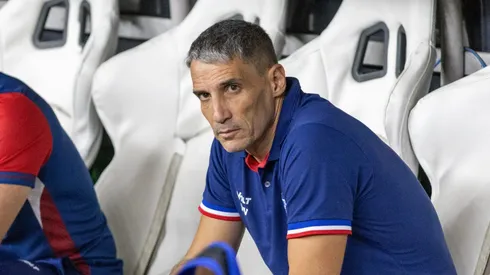 Figal, que também pode sair em 2025, perdeu seu lugar na defesa e agora é observado pelo clube nordestino. (Foto: Baggio Rodrigues/AGIF)