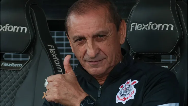 Ramón Díaz tenta acordo para trazer grande nome do futebol argentino ao Corinthians, diz portal. (Foto: Imago)